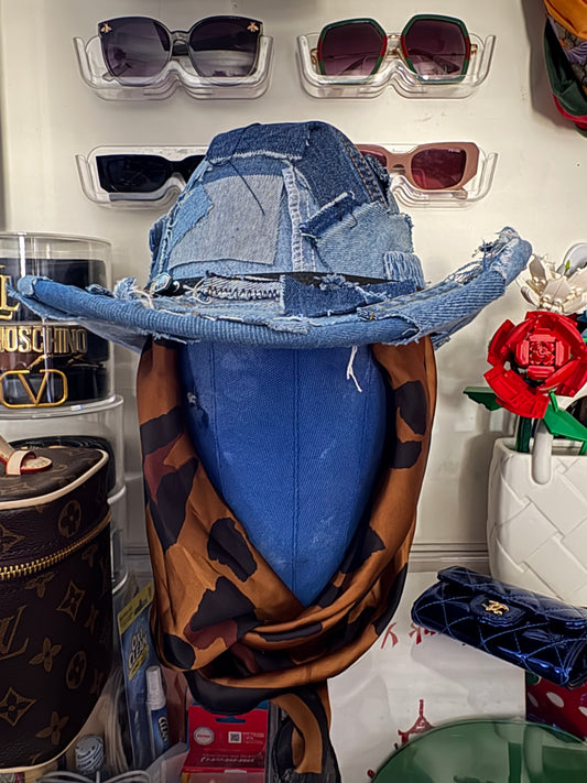 Texas Hold ‘Em Cowboy Hat