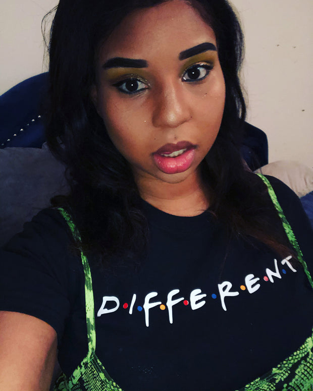 Different Tee 🖤 (Unisex)